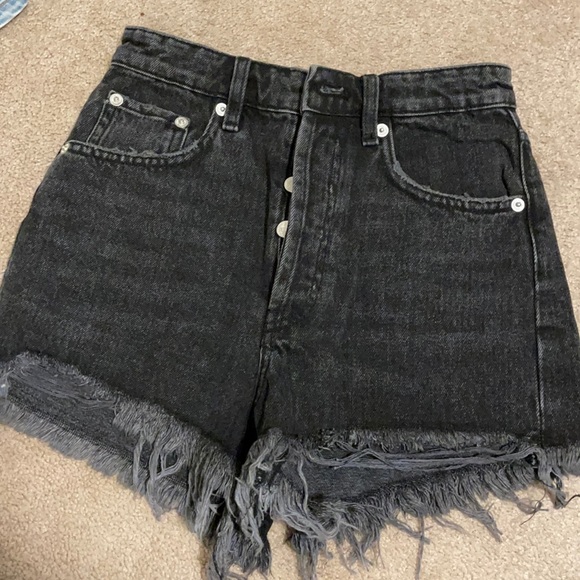 Zara black frayed denim shorts - Picture 1 of 2